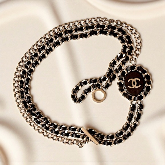 CHANEL B16 Interwoven Leather Chain CC Logo Necklace/Belt Black/Gold - Picture 1 of 13